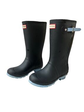Hunter Kids Navy Rain Boots with Light Blue Soles and Trim ** Like NEW